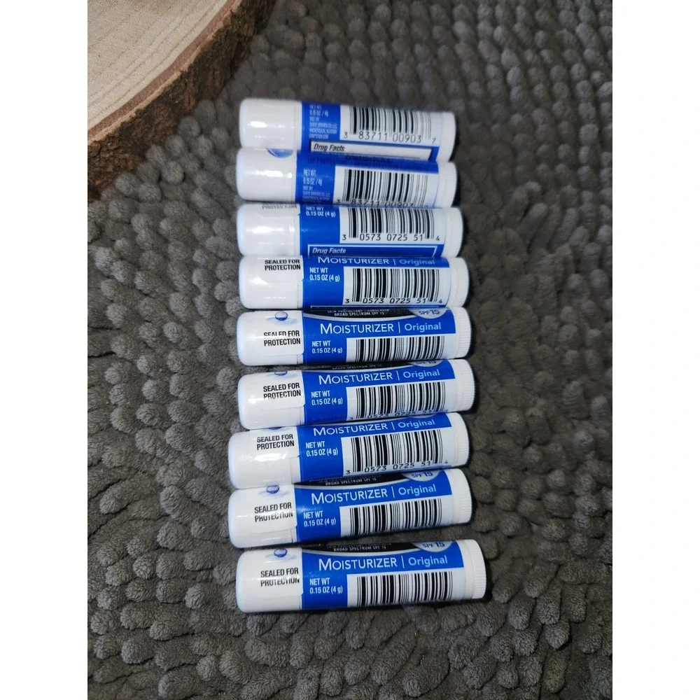 9 ChapStick Moisturizer Original Lip Balm Tubes, SPF 15 0.15 Oz New Sealed